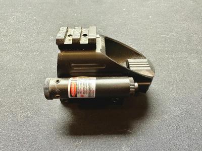 RED/GREEN LASER DOT SCOPE WITH RED/GREEN DOT LASER ATTACHED