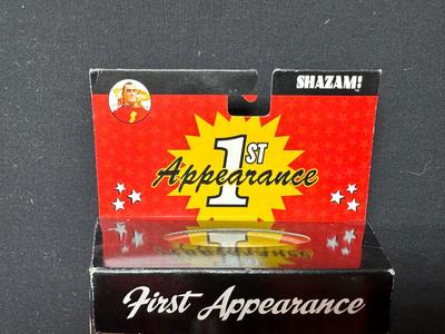 FIRST APPEARANCE SHAZAM! FIGURINE