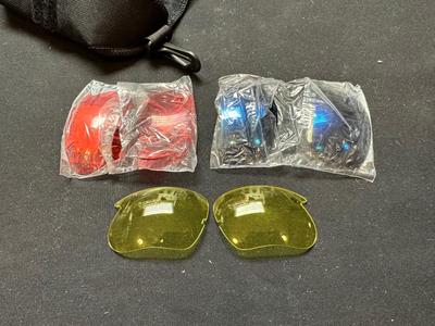 BOLLE SUNGLASSES WITH 4 INTERCHANGABLE LENSES AND CASE