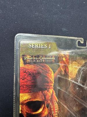PIRATES OF THE CARIBBEAN - DEAD MANS CHEST “JACK SPARROW” SERIES 1 ACTION FIGURE