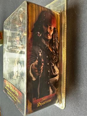 PIRATES OF THE CARIBBEAN - DEAD MANS CHEST “JACK SPARROW” SERIES 1 ACTION FIGURE