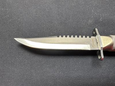 TOMAHAWK SURVIVAL/HUNTING KNIFE WITH CASE