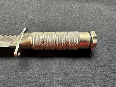 TOMAHAWK SURVIVAL/HUNTING KNIFE WITH CASE