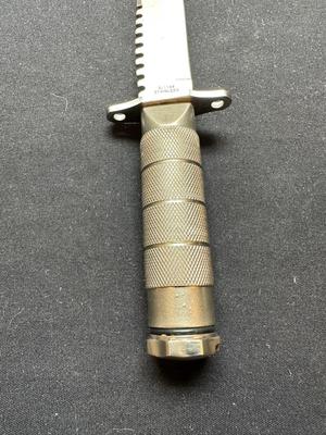 TOMAHAWK SURVIVAL/HUNTING KNIFE WITH CASE