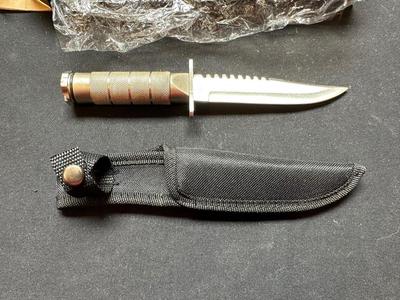 TOMAHAWK SURVIVAL/HUNTING KNIFE WITH CASE