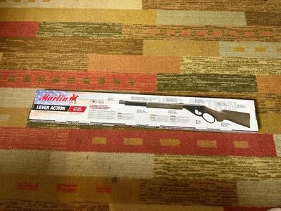 MARLIN LEVER ACTION .177cal BB RIFLE WITH 650 SHOT CAPACITY