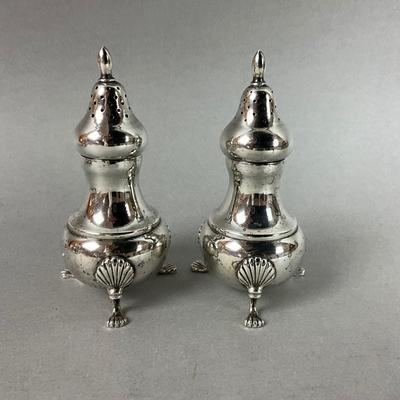 D650 Fisher Sterling Pawfoot Salt & Pepper Shakers