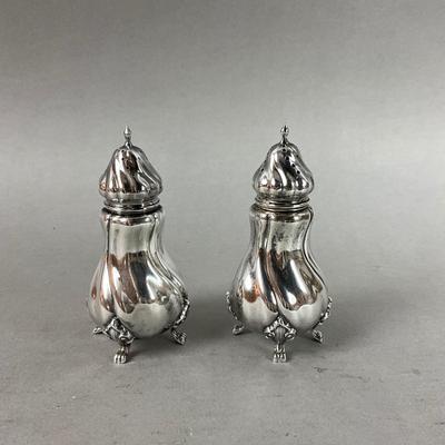 D653 Pair Of Silver Footed 830 Salt & Pepper Shakers