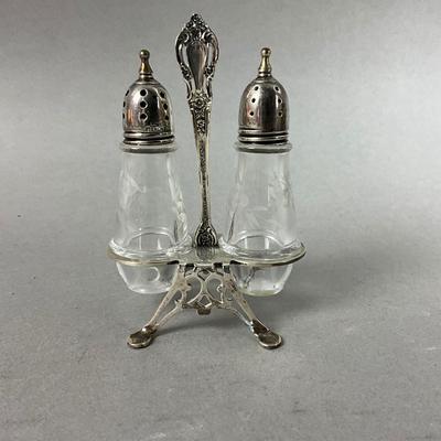 D654 LUNT Sterling Silver Salt & Pepper Shakers With Caddy in "Eloquence"
