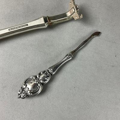 D662 Sterling Handle Buttonhook & Nail Pick