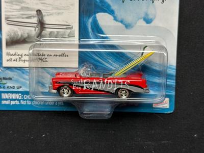JOHNNY LIGHTNING SURF RODS CAR