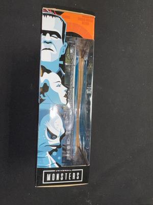 JADA UNIVERSAL MONSTERS "FRANKENSTEIN" ACTION FIGURE