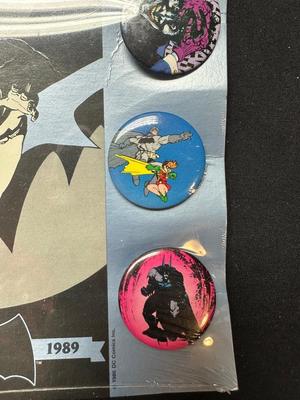 BATMAN BUTTON COLLECTION