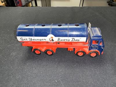 CORGI CLASSICS LEYLAND CYLINDRICAL TANKER DIE-CAST MODEL