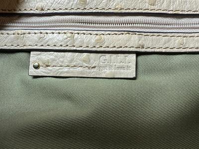 G.I.L.I. "GOT IT LOVE IT" GENUINE LEATHER PURSE