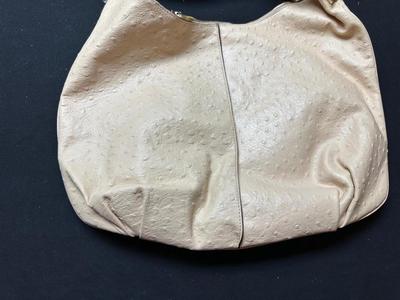 G.I.L.I. "GOT IT LOVE IT" GENUINE LEATHER PURSE