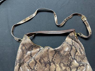 G.I.L.I. "GOT IT LOVE IT" GENUINE LEATHER PURSE