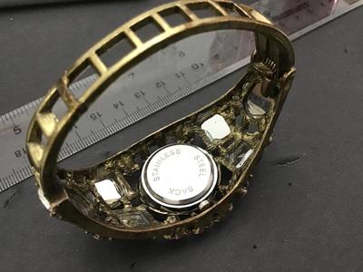 Sale Photo Thumbnail #126: Needs Batteries