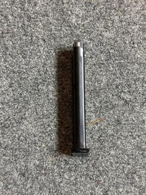 P.B. CAL 9 SHORT/380 AUTO MAGAZINE