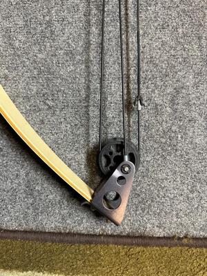 VINTAGE 1979 25th ANNIVERSARY JENNINGS COMPOUND BOW FOR A SOUTHPAW/LEFTY