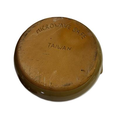 Sale Photo Thumbnail #538: Brown Crock with Lid, & Handles no chips,