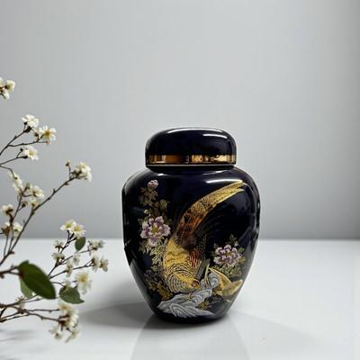 Sale Photo Thumbnail #546: Blue Interpur Lidded Jar made in Japan, no chips, approx. 5" tall