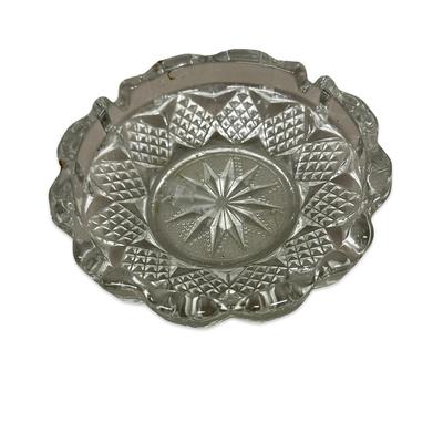 Sale Photo Thumbnail #586: Lot of 5 Clear Glass Pieces- glasses, bowls