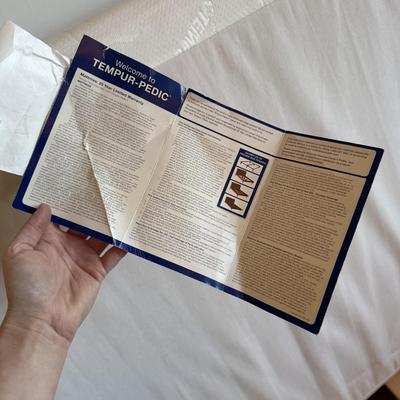 Twin Size Wooden Platform Bed by Fashion Bed Group (DR-HS)