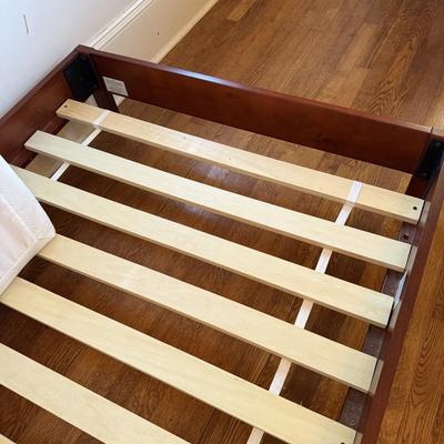 Twin Size Wooden Platform Bed by Fashion Bed Group (DR-HS)