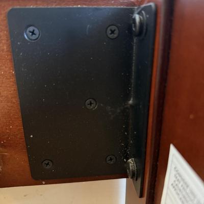 Twin Size Wooden Platform Bed by Fashion Bed Group (DR-HS)