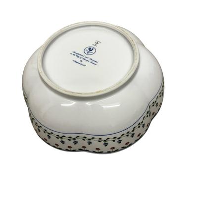 Sale Photo Thumbnail #729: Limoges France Scalloped Bowl, Ceralene, 9.5" Diameter