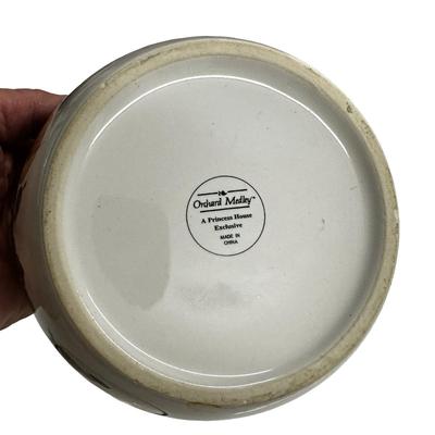 Sale Photo Thumbnail #746: Lot of 2 Glass Bowl and Lidded Jar with Blue Decoration