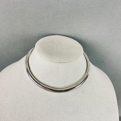 S674 Sterling Silver Hollow Choker