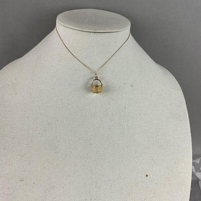 S685 14k Yellow Gold Nantucket Basket Charm/ Pendant
