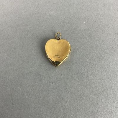 S801 10k Yellow Gold Heart Locket