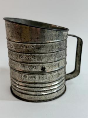 Sale Photo Thumbnail #103: All-metal construction, holds up to 5 cups. A little surface corrosion, but otherwise in good condition.