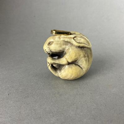 S806 Antique Bone Carved Rabbit Netsuke with Gold Bail