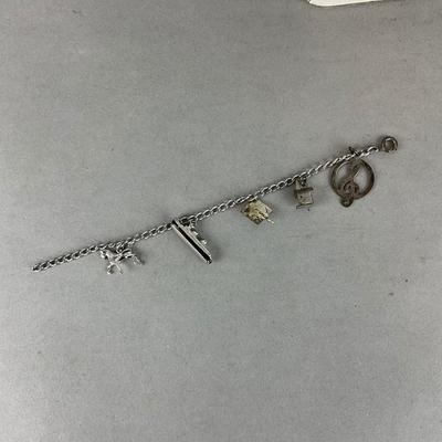 S817 Vintage Sterling Silver Charm Bracelet