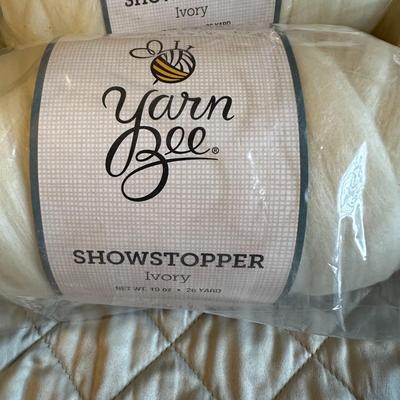Sale Photo Thumbnail #770: Lot of Ivory Colored Thick Yarn by Showstopper as shown