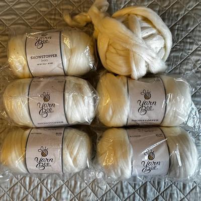 Sale Photo Thumbnail #769: Lot of Ivory Colored Thick Yarn by Showstopper as shown