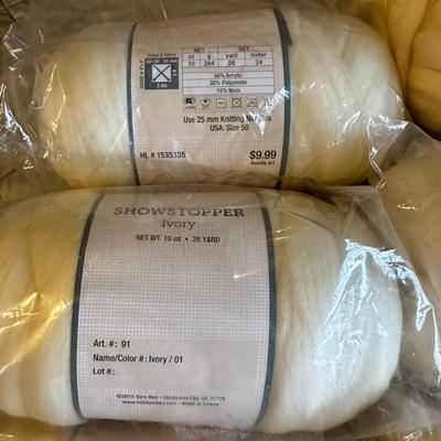 Sale Photo Thumbnail #773: Lot of Ivory Colored Thick Yarn by Showstopper as shown