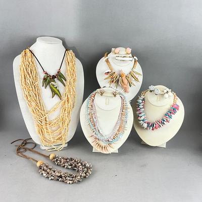 S835 Large Tropical Shell Jewelry Lot