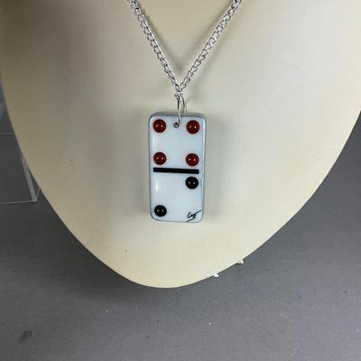 S836 Multi colored Costume Jewelry Necklace and Brooch Lot