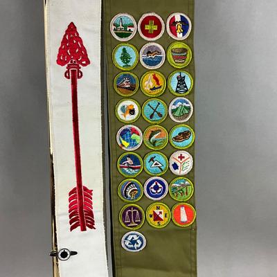 S839 Vintage Boyscout Sash, Badges, and Pen Knives