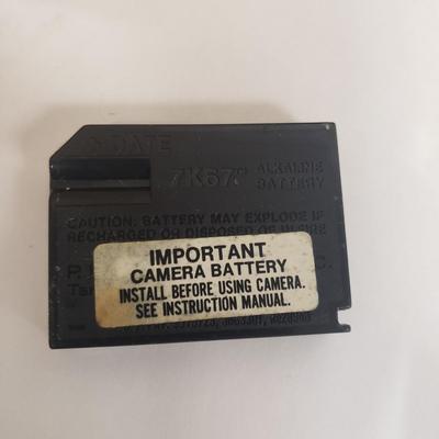 LOT 38: Vintage Kodak Pleaser Instant Camera with Manual & Box