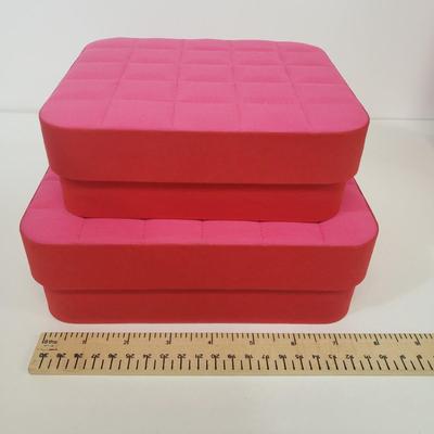 LOT 39: Estee Lauder Parfum Atomizer & Beauty Set New in Box