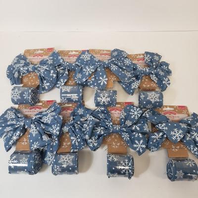 LOT 71: Temptations & Corning Ware Casserole Dishes with Brand New Holiday Home Decor & More