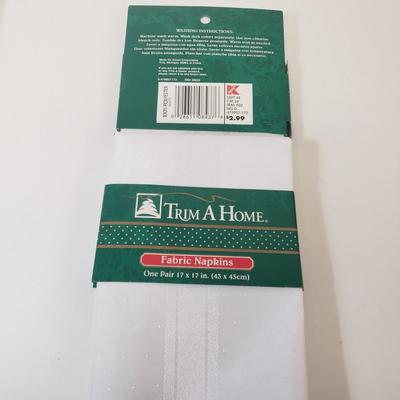 LOT 71: Temptations & Corning Ware Casserole Dishes with Brand New Holiday Home Decor & More