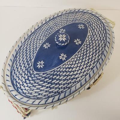 LOT 71: Temptations & Corning Ware Casserole Dishes with Brand New Holiday Home Decor & More