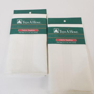 LOT 73: Christmas Poinsettias Table Ware Collection-New Products